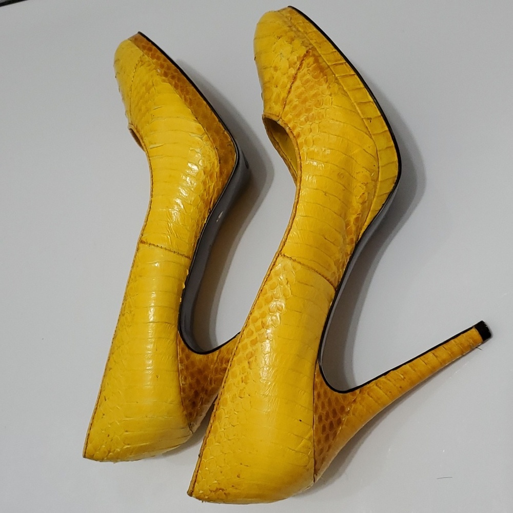 Ralph Lauren reptile shoes. Kailee stiletto pumps. Size 9B. - Picture 4 of 13